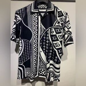 DOLCE & GABBANA Men’s short sleeve button down shirt. Size Large